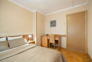 Гостиница МосУз центр Москва Стандартный семейный номер-3